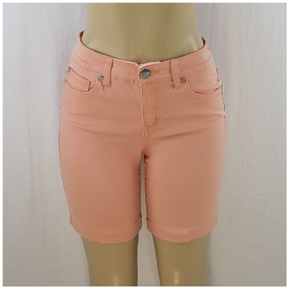 CODE BLUE, GWEN, Bermuda Shorts, size 8 /28 - Picture 1 of 8